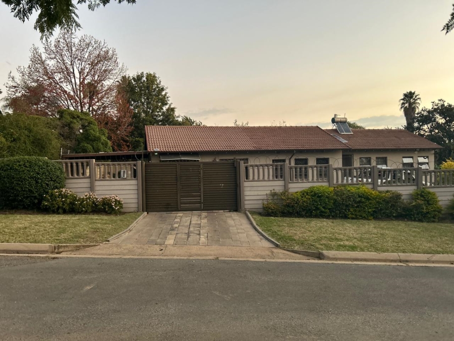 3 Bedroom Property for Sale in Birch Acres Gauteng