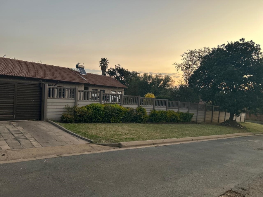 3 Bedroom Property for Sale in Birch Acres Gauteng