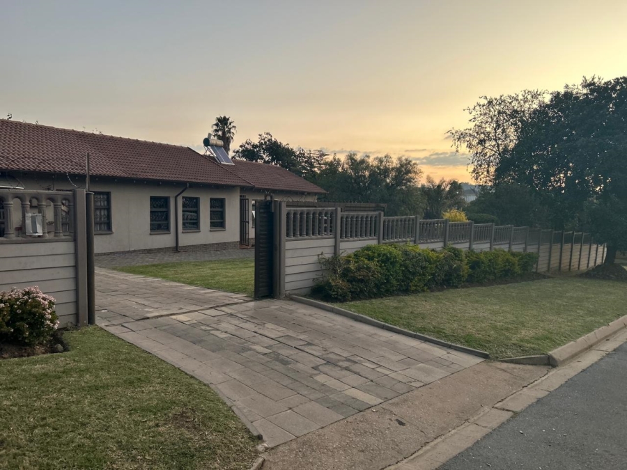 3 Bedroom Property for Sale in Birch Acres Gauteng