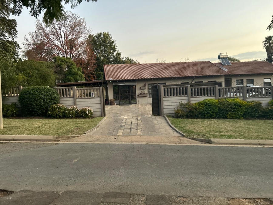 3 Bedroom Property for Sale in Birch Acres Gauteng
