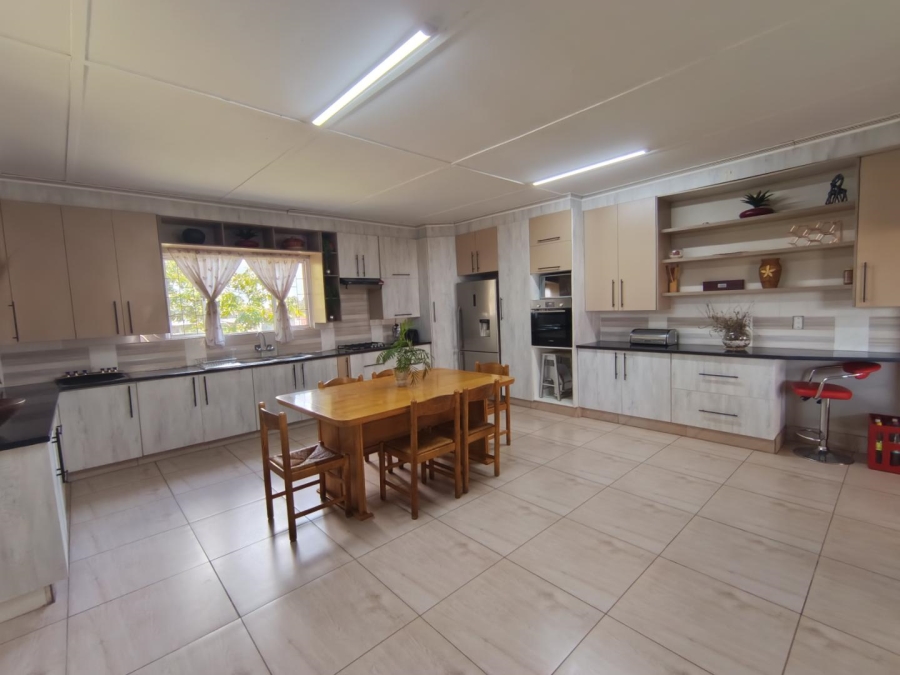 5 Bedroom Property for Sale in Hallgate Gauteng