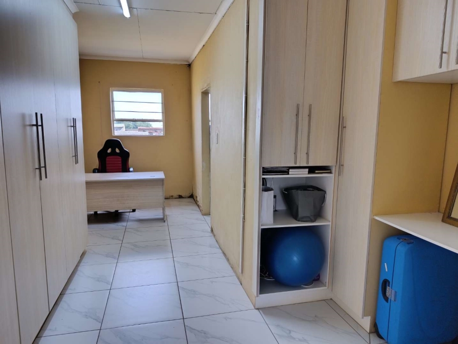 5 Bedroom Property for Sale in Hallgate Gauteng