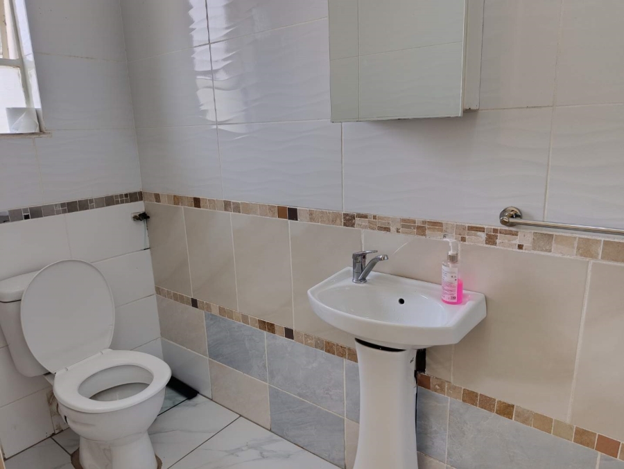 5 Bedroom Property for Sale in Hallgate Gauteng