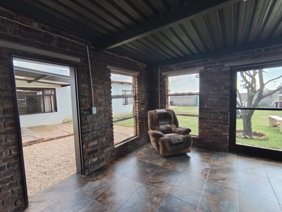 5 Bedroom Property for Sale in Hallgate Gauteng