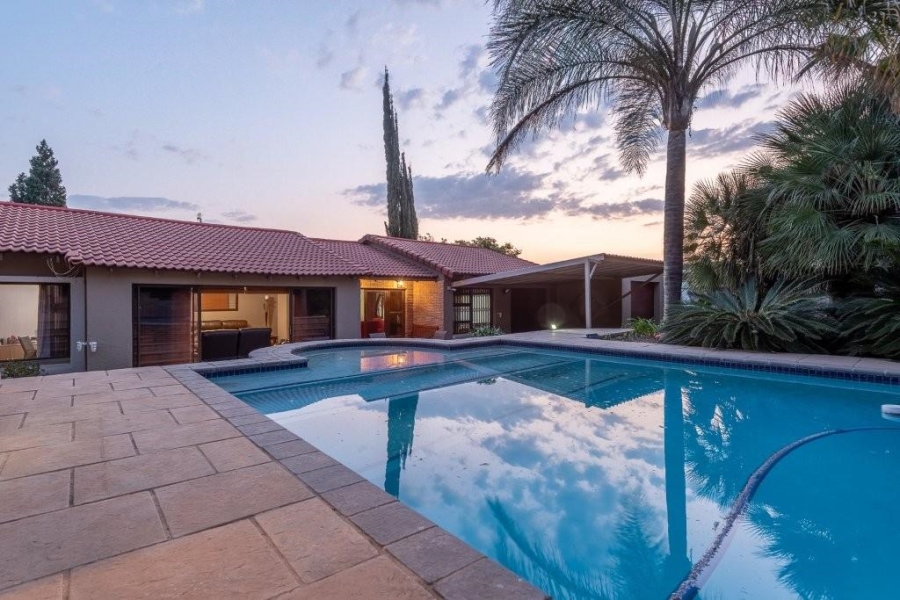 4 Bedroom Property for Sale in Glenvista Gauteng