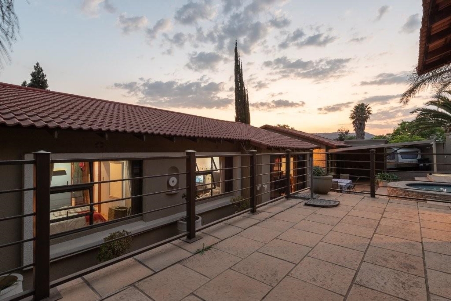 4 Bedroom Property for Sale in Glenvista Gauteng