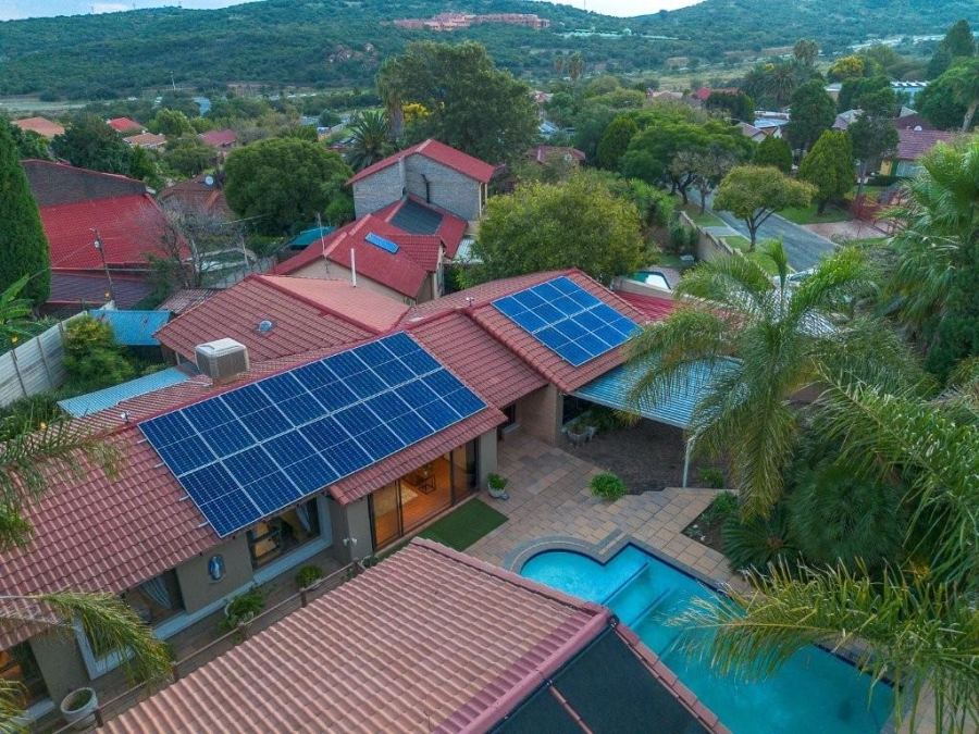 4 Bedroom Property for Sale in Glenvista Gauteng
