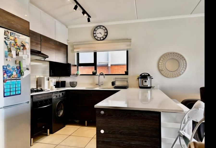 2 Bedroom Property for Sale in Oakdene Gauteng
