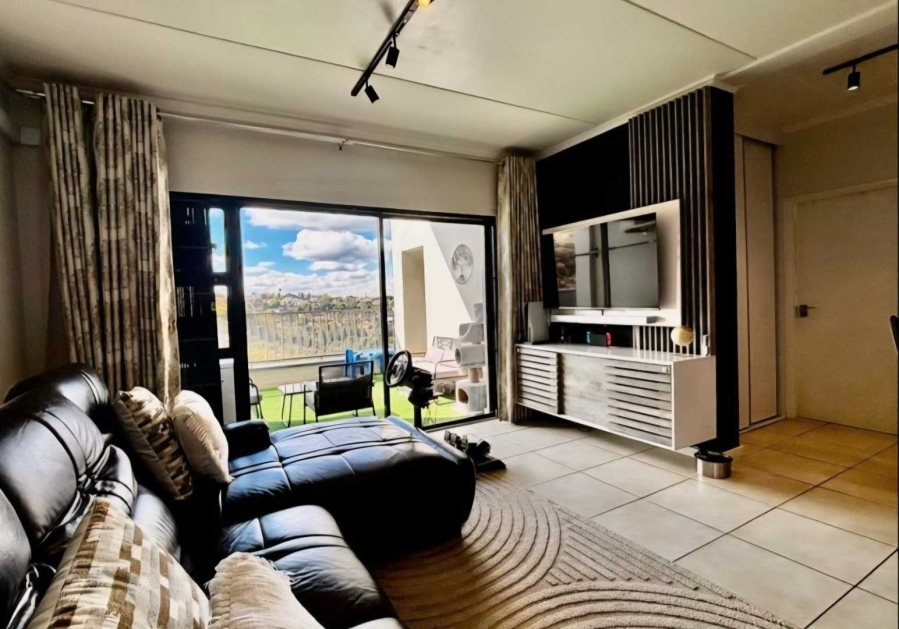 2 Bedroom Property for Sale in Oakdene Gauteng