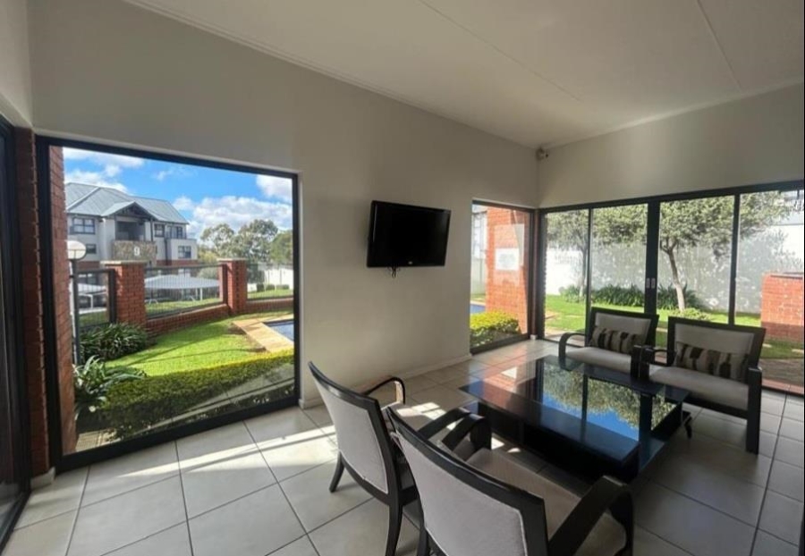 2 Bedroom Property for Sale in Oakdene Gauteng