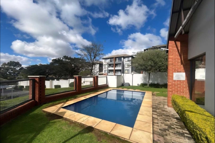 2 Bedroom Property for Sale in Oakdene Gauteng