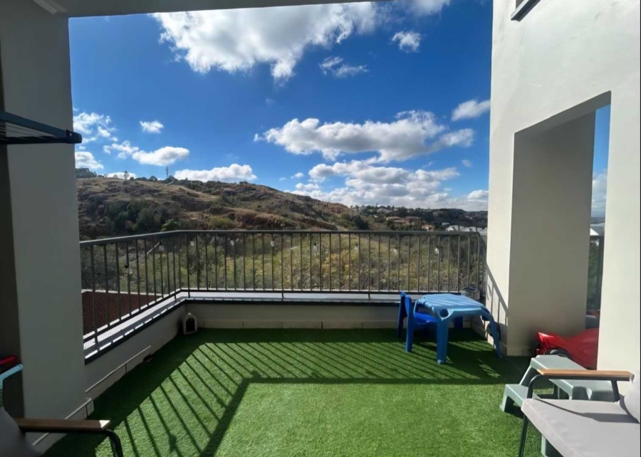 2 Bedroom Property for Sale in Oakdene Gauteng