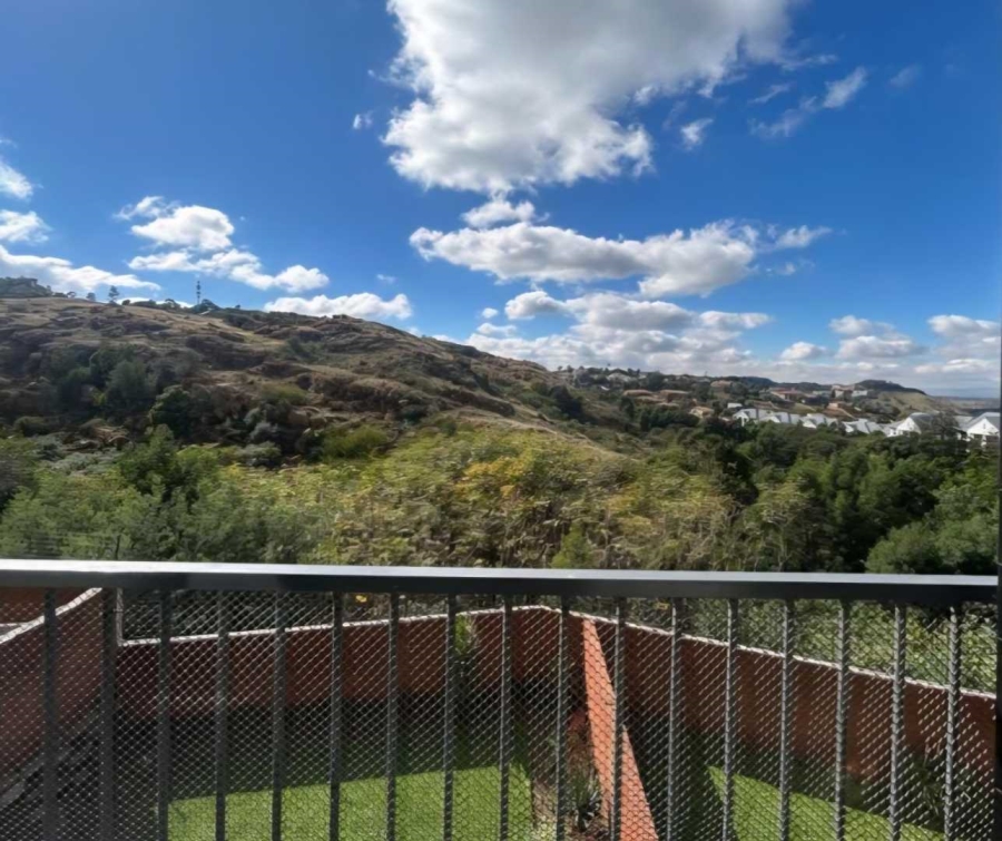 2 Bedroom Property for Sale in Oakdene Gauteng