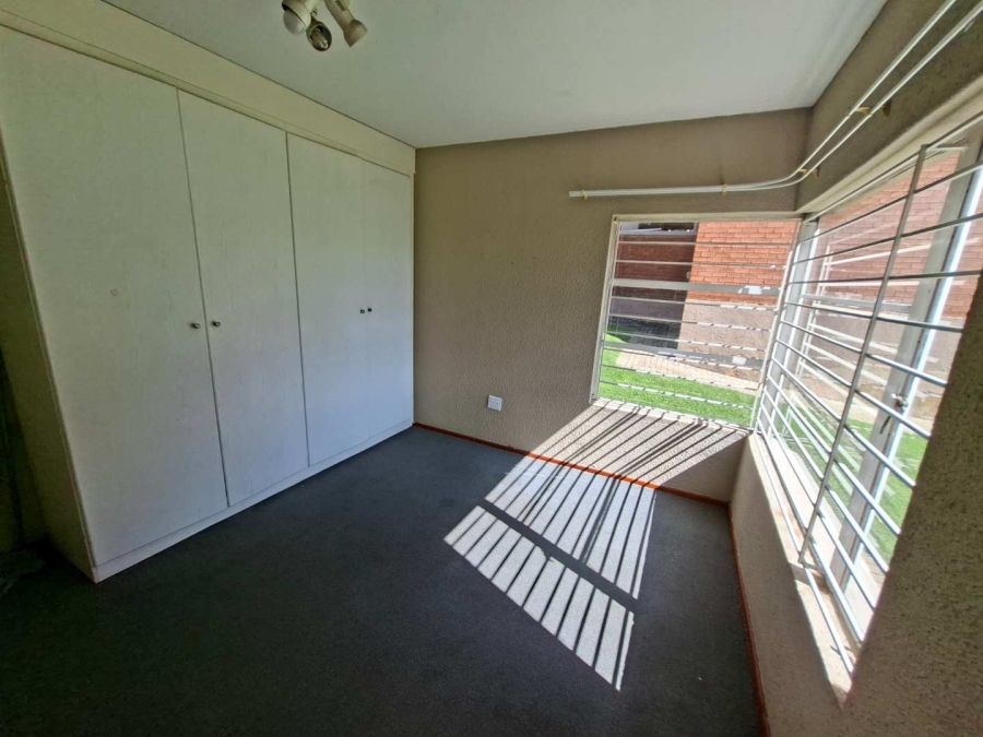 2 Bedroom Property for Sale in Willowbrook Gauteng