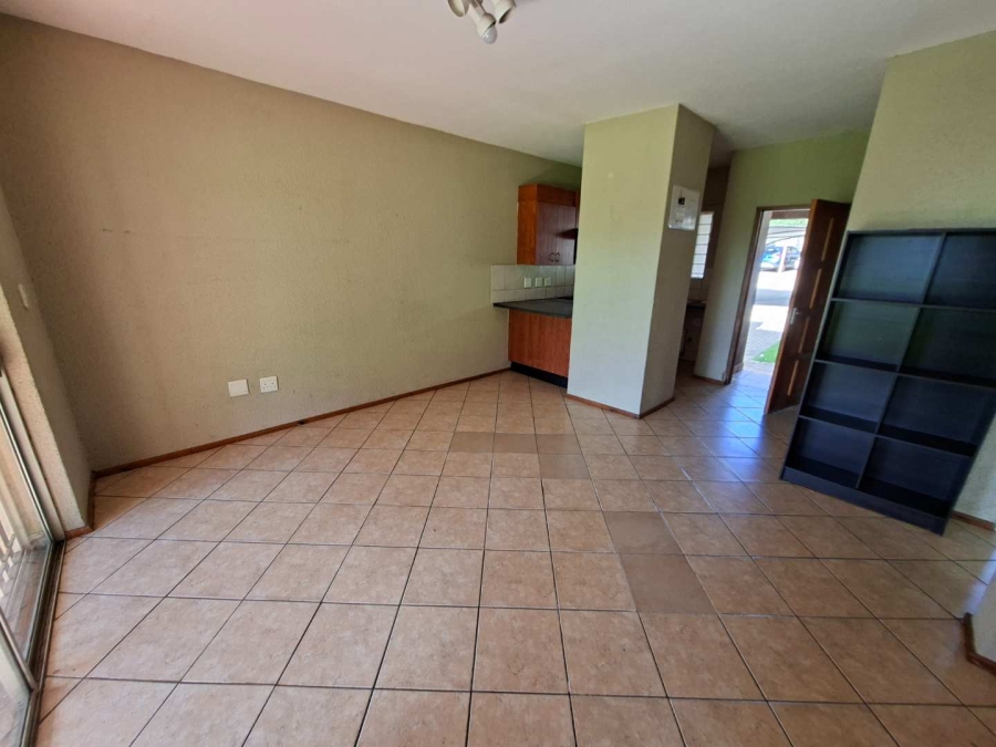 2 Bedroom Property for Sale in Willowbrook Gauteng