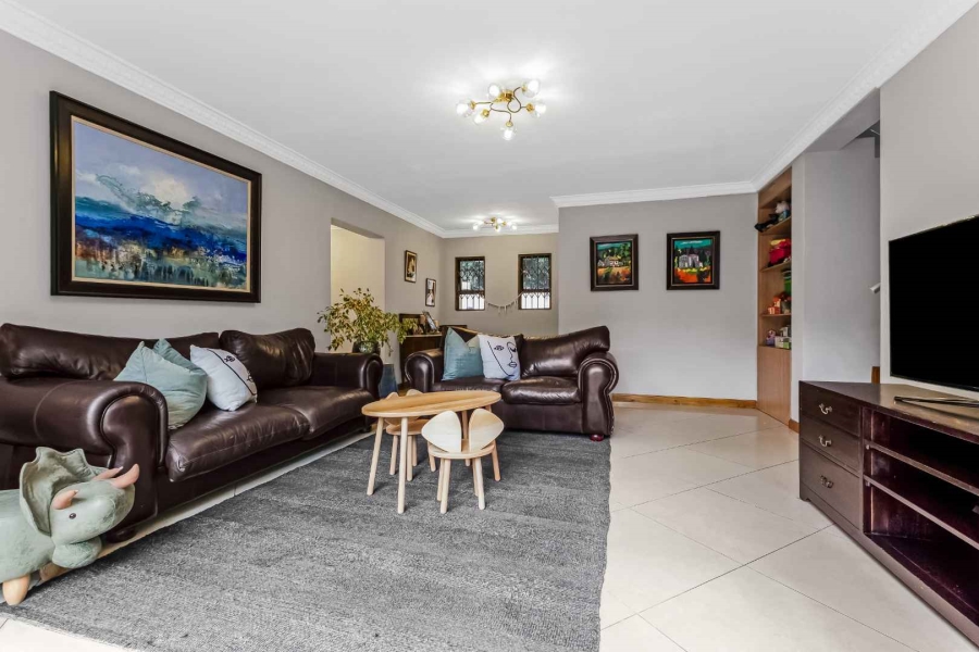 4 Bedroom Property for Sale in Lonehill Gauteng