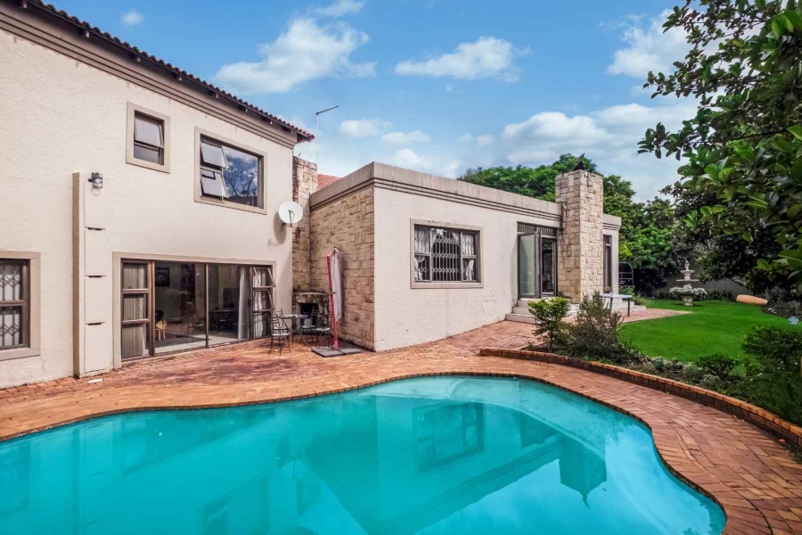 4 Bedroom Property for Sale in Lonehill Gauteng