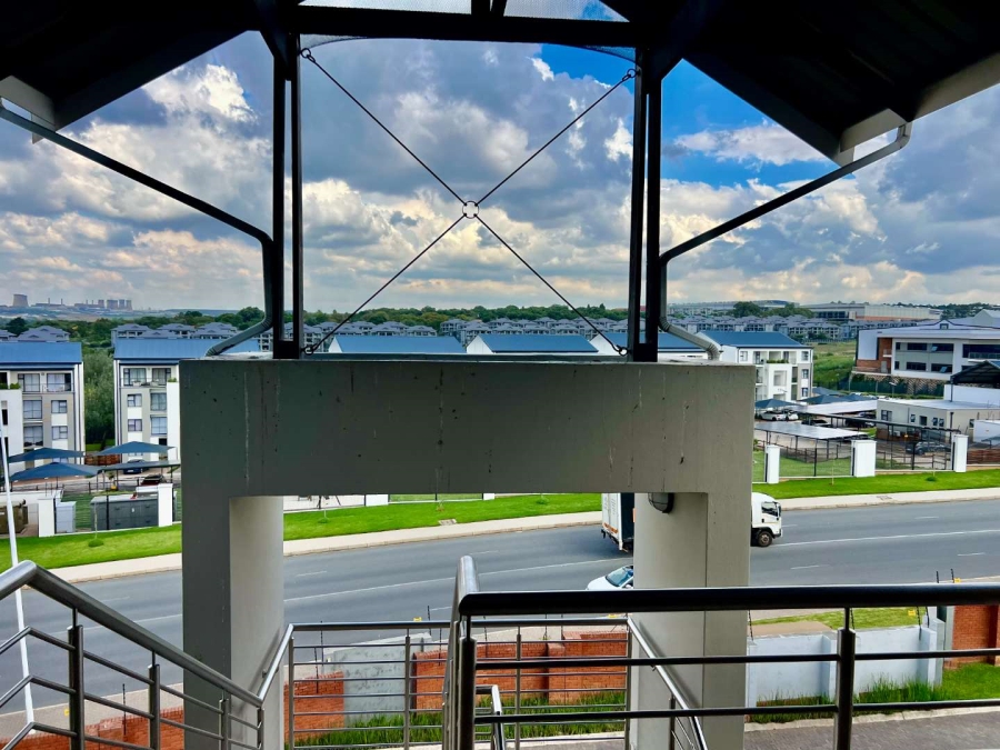 1 Bedroom Property for Sale in Modderfontein Gauteng