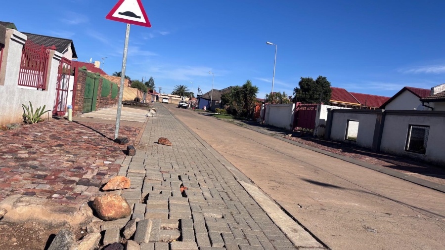 6 Bedroom Property for Sale in Mamelodi West Gauteng