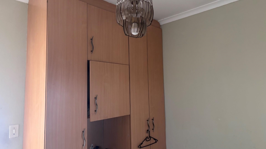 6 Bedroom Property for Sale in Mamelodi West Gauteng
