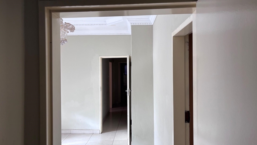 6 Bedroom Property for Sale in Mamelodi West Gauteng
