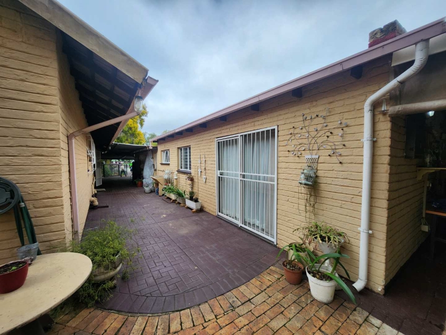 2 Bedroom Property for Sale in Randhart Gauteng