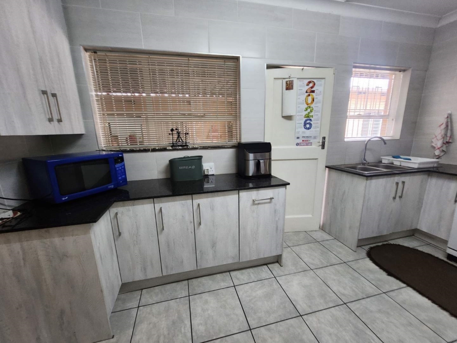 2 Bedroom Property for Sale in Randhart Gauteng