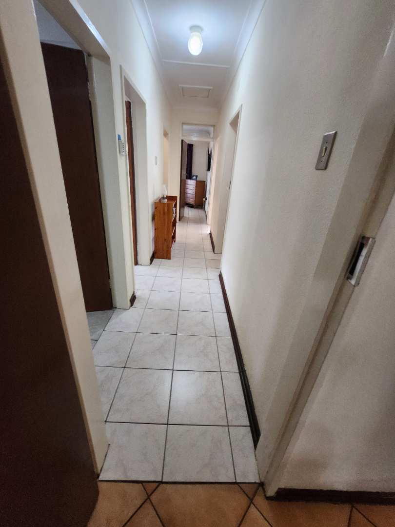 2 Bedroom Property for Sale in Randhart Gauteng