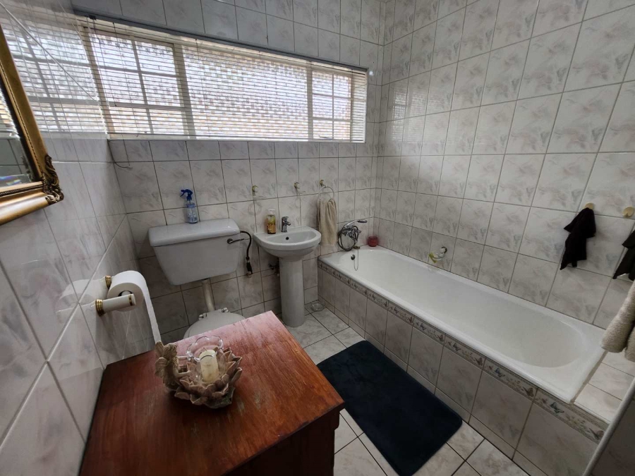 2 Bedroom Property for Sale in Randhart Gauteng