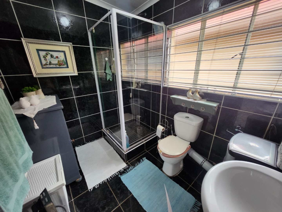 2 Bedroom Property for Sale in Randhart Gauteng