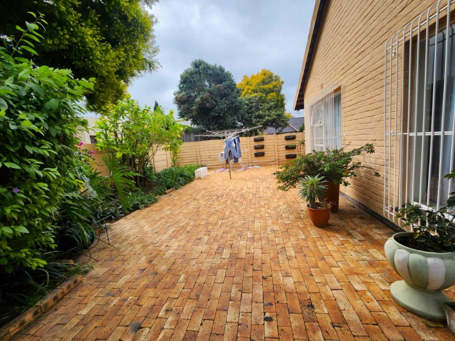 2 Bedroom Property for Sale in Randhart Gauteng