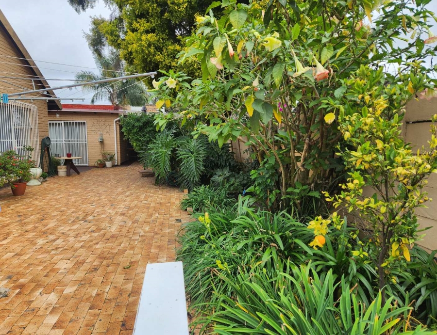 2 Bedroom Property for Sale in Randhart Gauteng