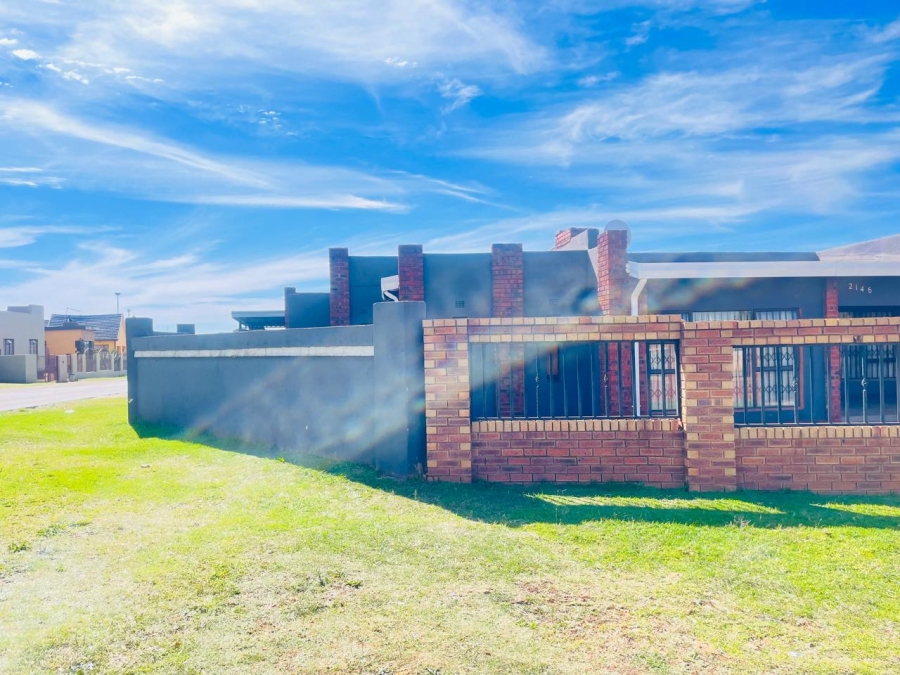 3 Bedroom Property for Sale in Katlehong Gauteng