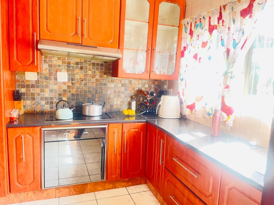 3 Bedroom Property for Sale in Katlehong Gauteng