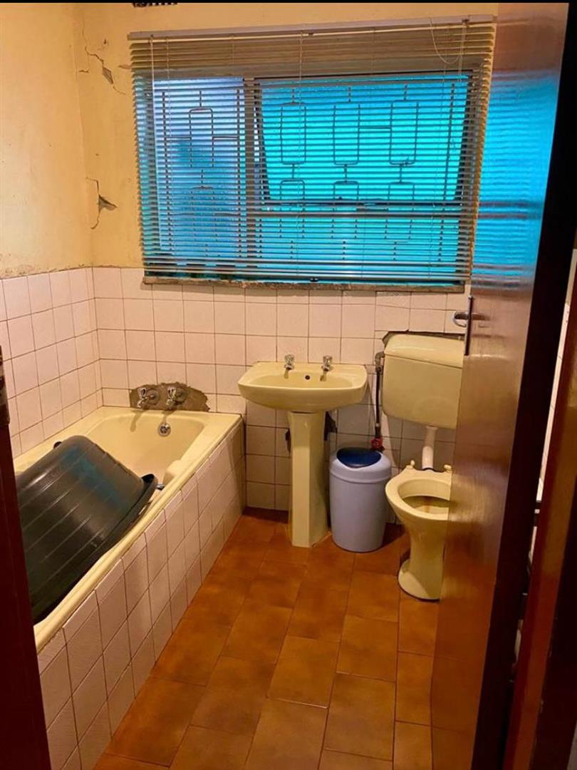 3 Bedroom Property for Sale in Katlehong Gauteng