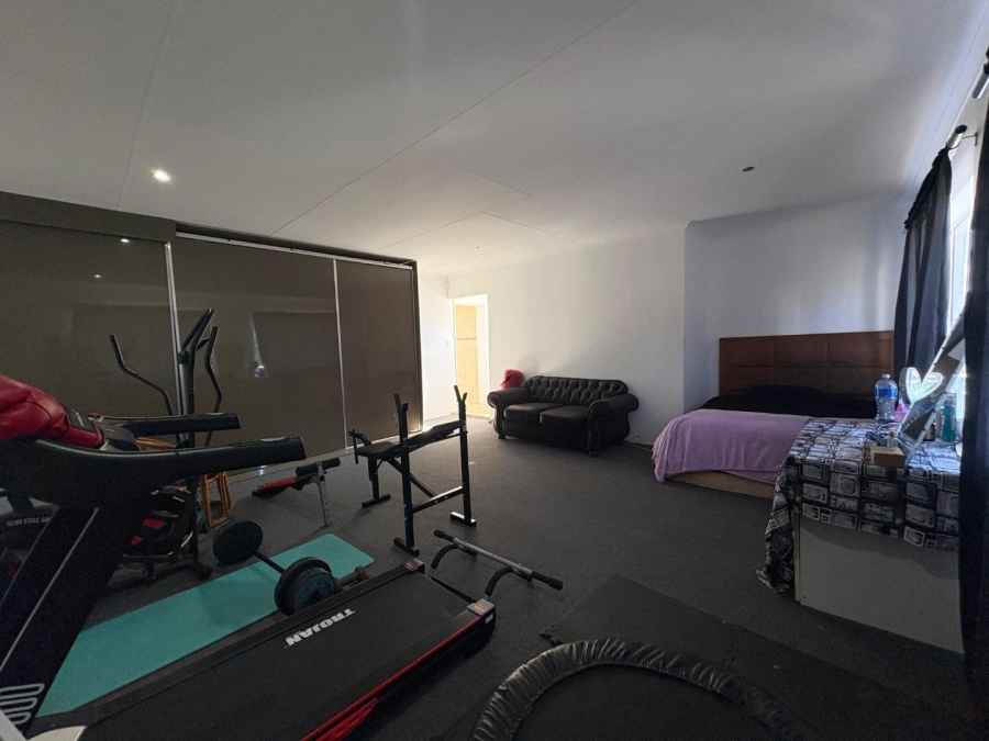 5 Bedroom Property for Sale in Croydon Gauteng