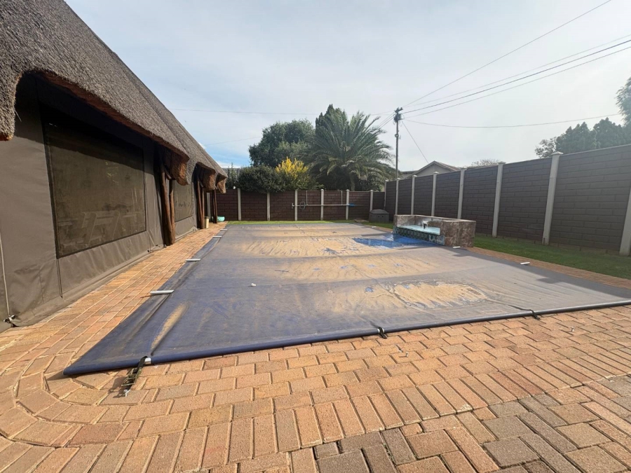4 Bedroom Property for Sale in Golf Park Gauteng