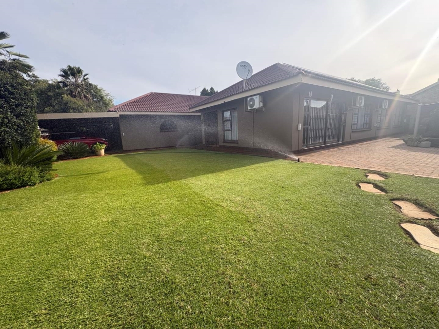 4 Bedroom Property for Sale in Golf Park Gauteng