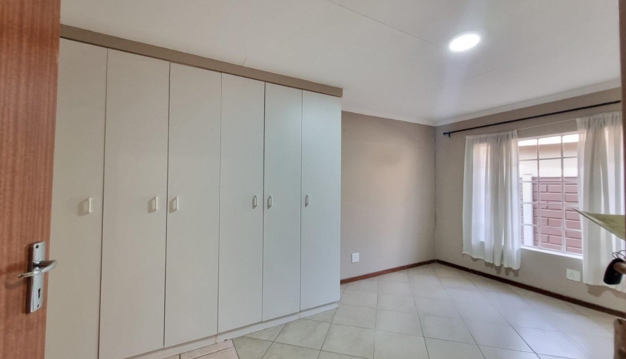 4 Bedroom Property for Sale in Golf Park Gauteng