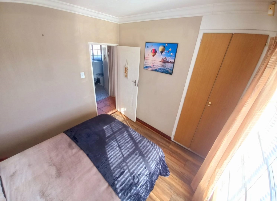 2 Bedroom Property for Sale in Heuweloord Gauteng