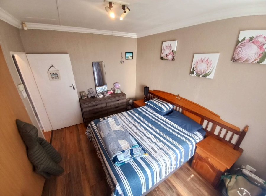 2 Bedroom Property for Sale in Heuweloord Gauteng