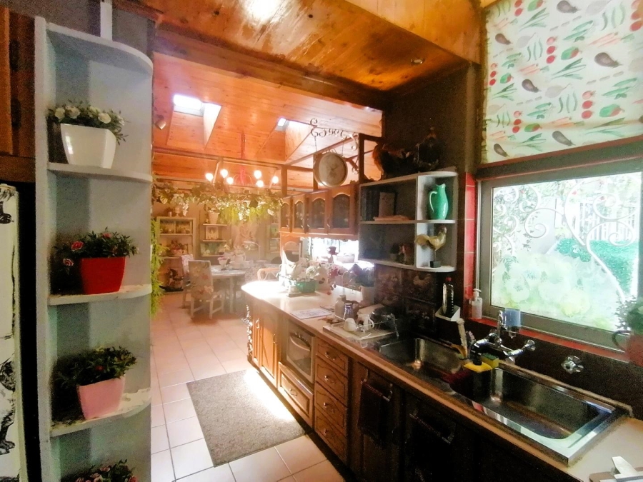 5 Bedroom Property for Sale in Pretoria North Gauteng