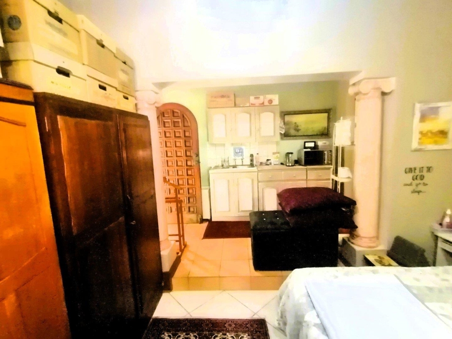 5 Bedroom Property for Sale in Pretoria North Gauteng