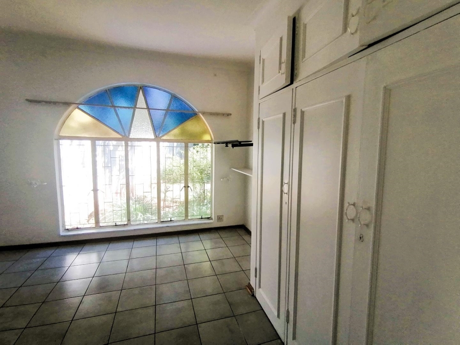 5 Bedroom Property for Sale in Pretoria North Gauteng