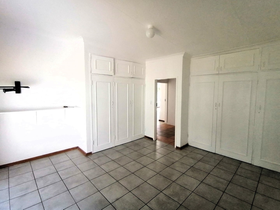 5 Bedroom Property for Sale in Pretoria North Gauteng