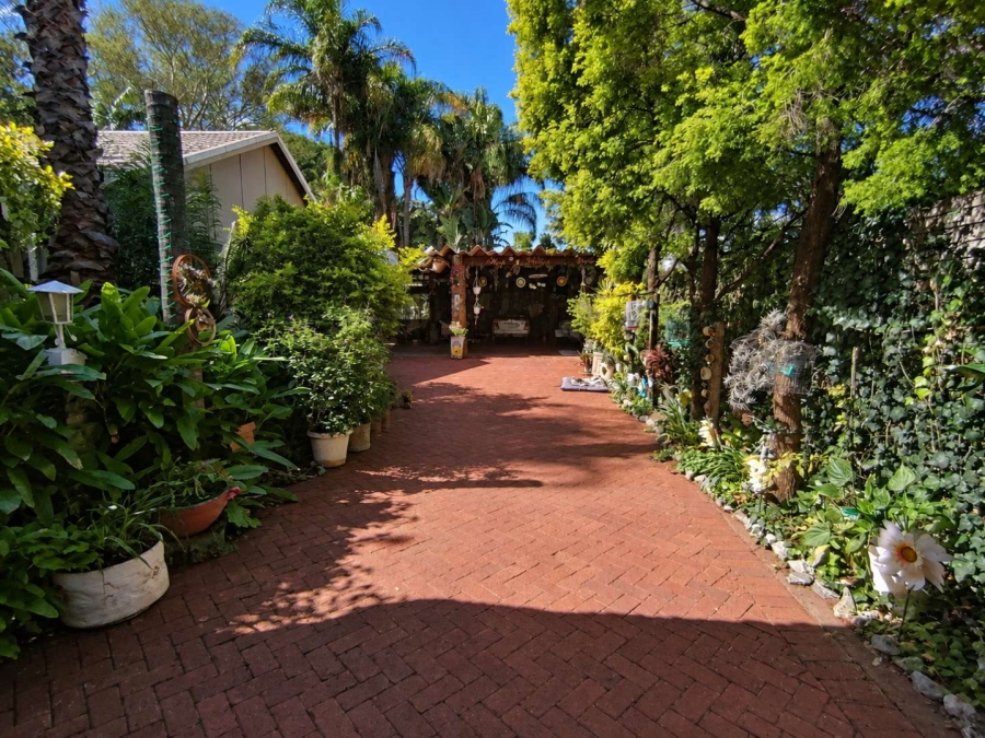 5 Bedroom Property for Sale in Pretoria North Gauteng