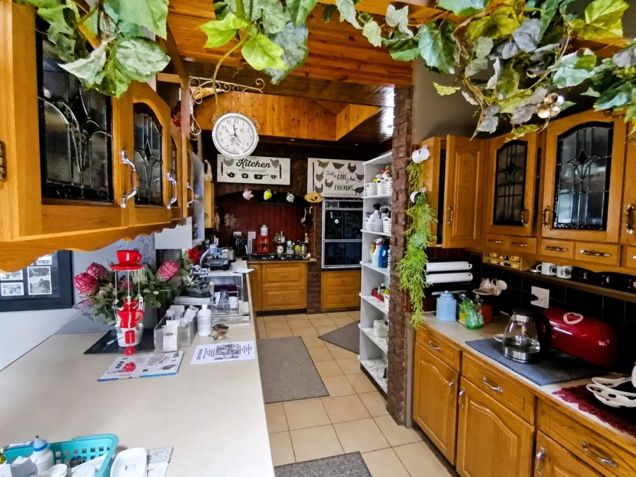 5 Bedroom Property for Sale in Pretoria North Gauteng