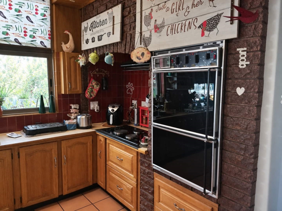 5 Bedroom Property for Sale in Pretoria North Gauteng
