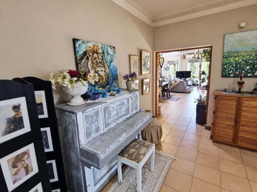 5 Bedroom Property for Sale in Pretoria North Gauteng