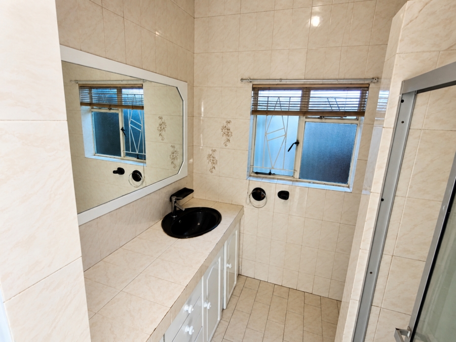 5 Bedroom Property for Sale in Pretoria North Gauteng